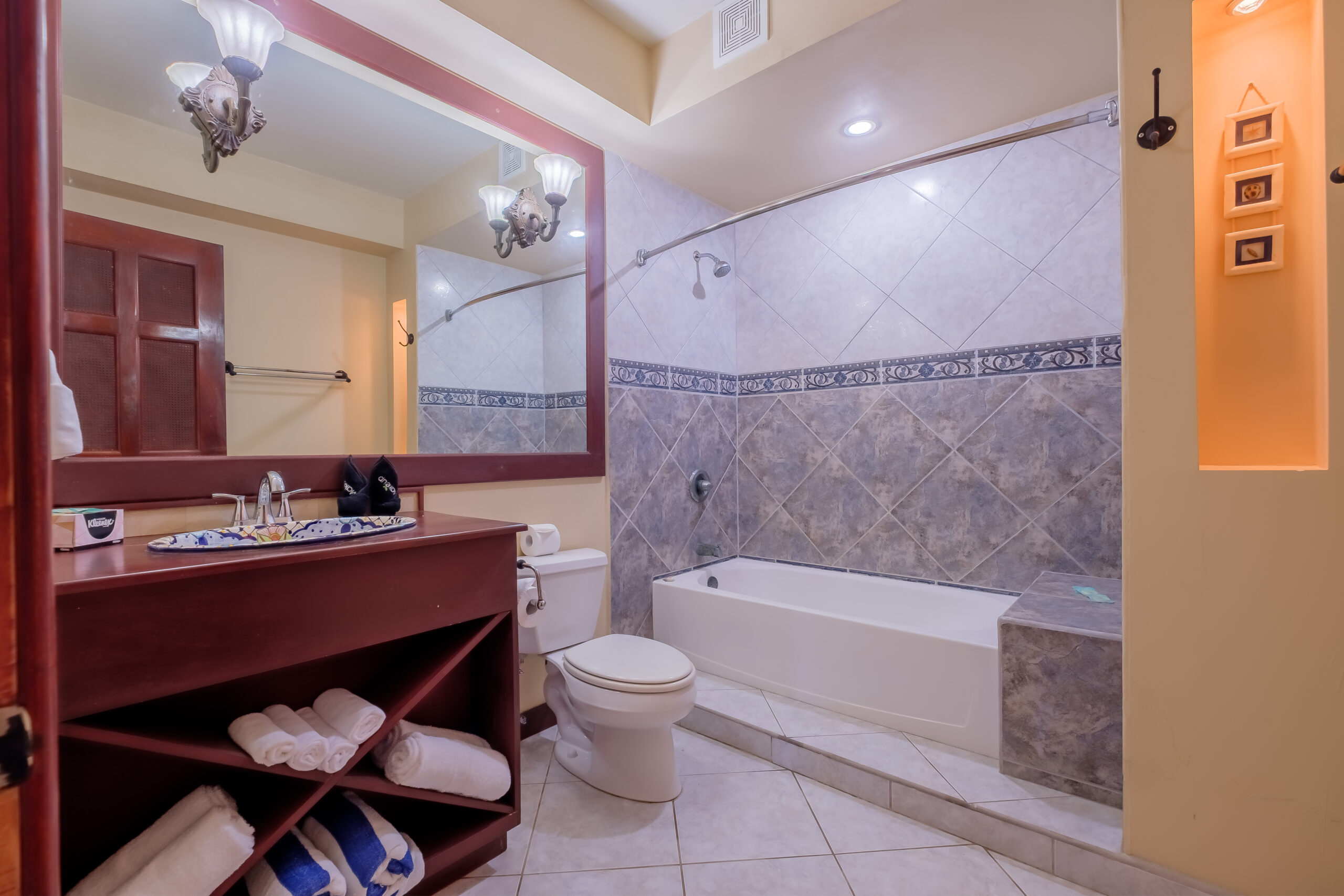 La Beliza 603 - December_2025 - LIGH1533-HDR