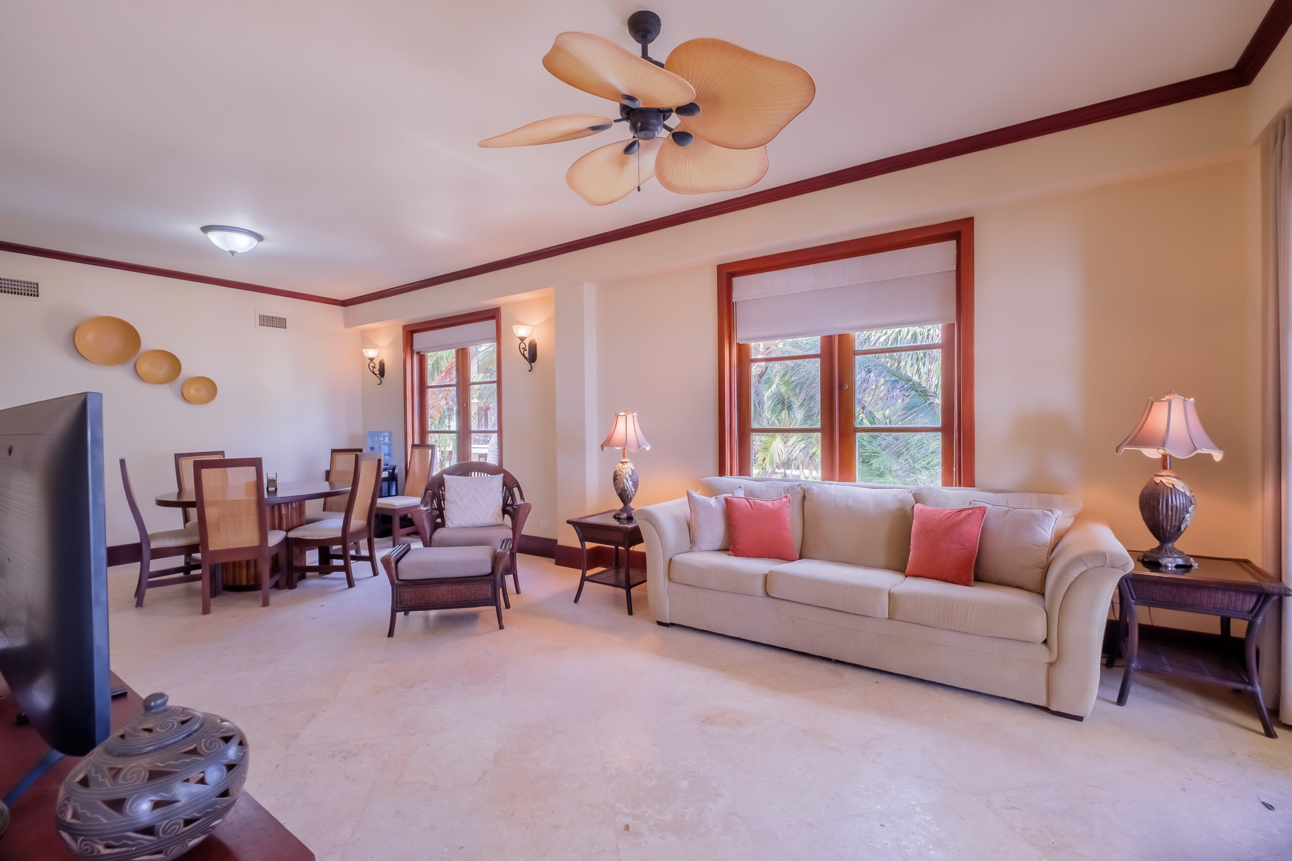 La Beliza 603 - December_2025 - LIGH1731-HDR