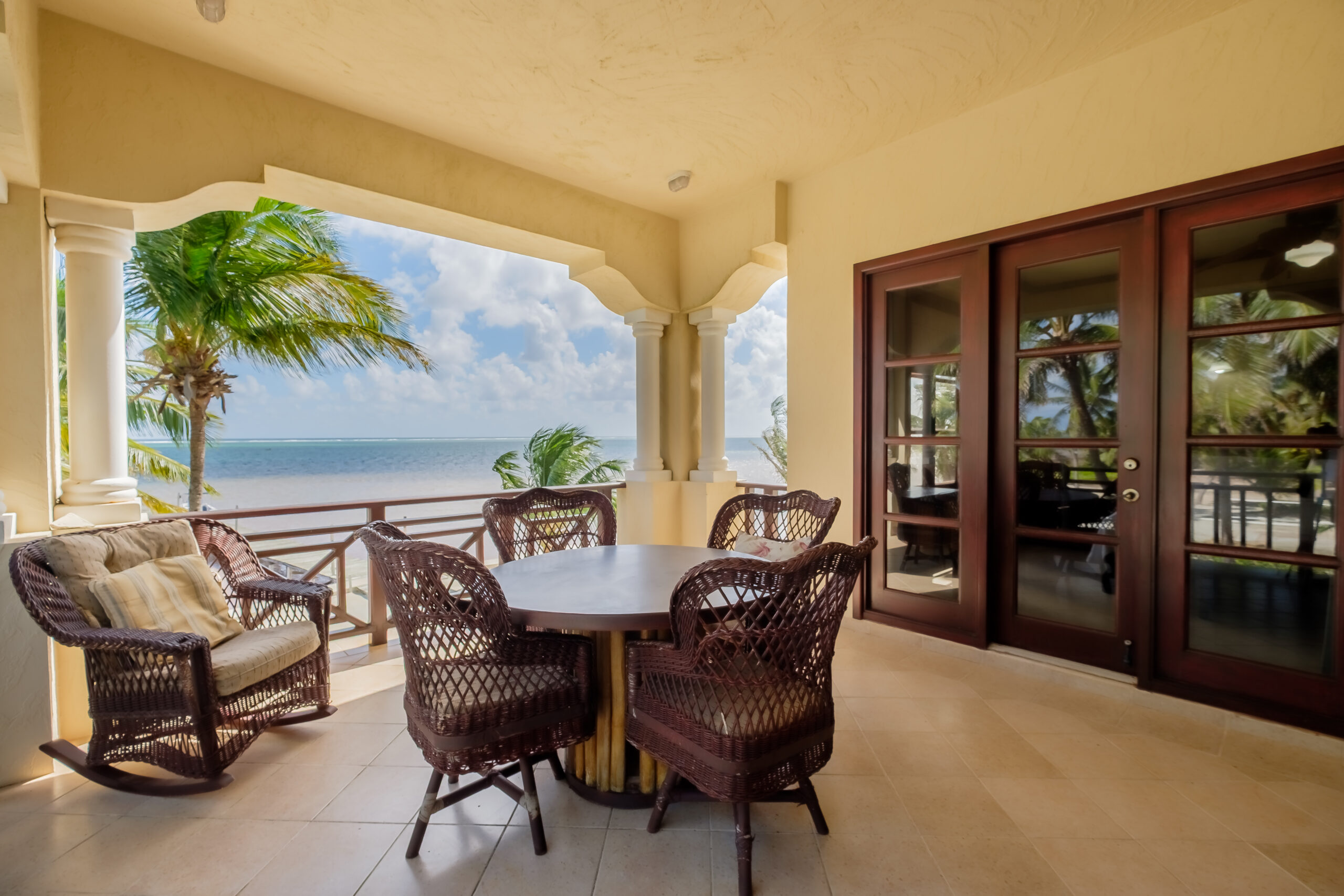 La Beliza 603 - December_2025 - LIGH1947-HDR